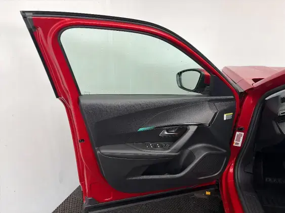 PEUGEOT 2008 II - voiture d'occasion - Photo 19