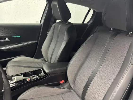PEUGEOT 208 II - voiture d'occasion - Photo 17