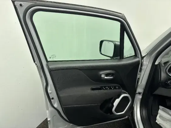 JEEP RENEGADE - voiture d'occasion - Photo 17
