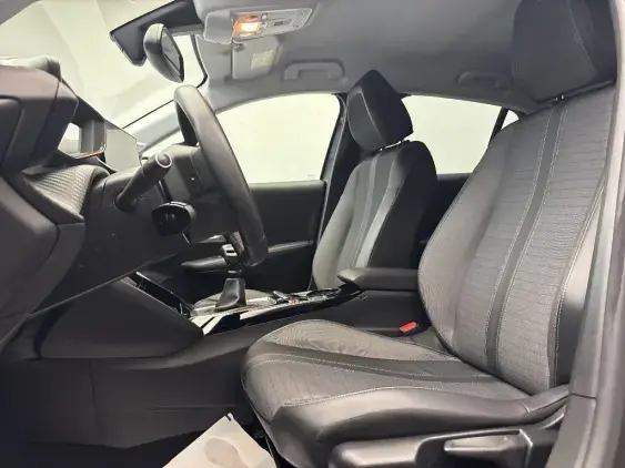PEUGEOT 208 II - voiture d'occasion - Photo 18