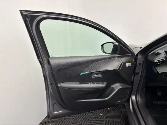 PEUGEOT 208 II - voiture d'occasion - Photo 19