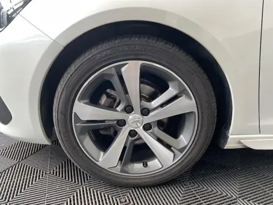 PEUGEOT 308 II - voiture d'occasion - Photo 23