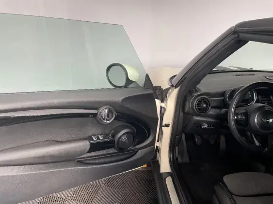 MINI CABRIOLET F57 LCI - voiture d'occasion - Photo 19