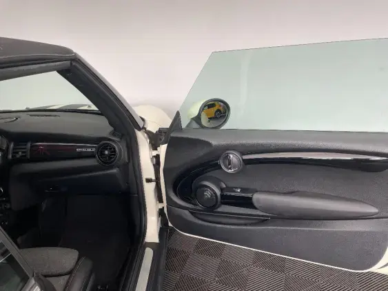MINI CABRIOLET F57 LCI - voiture d'occasion - Photo 20