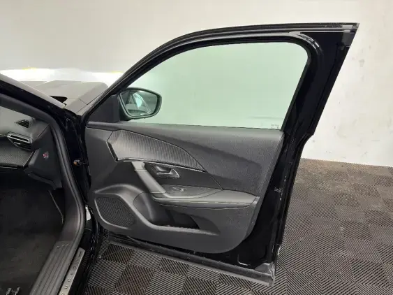 PEUGEOT 2008 ELECTRIQUE II - voiture d'occasion - Photo 19
