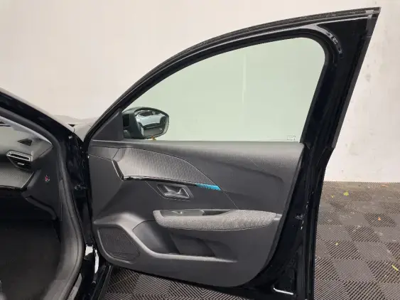 PEUGEOT 208 II - voiture d'occasion - Photo 20