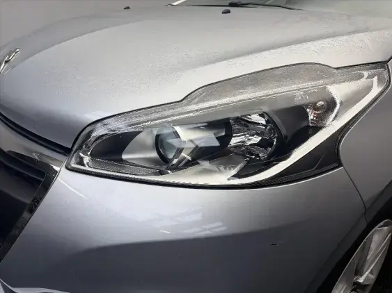 PEUGEOT 208 - voiture d'occasion - Photo 22