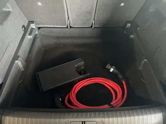 PEUGEOT 3008 ELECTRIQUE III - voiture d'occasion - Photo 17