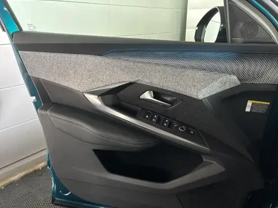 PEUGEOT 3008 ELECTRIQUE III - voiture d'occasion - Photo 19