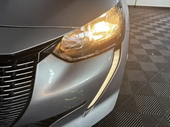 PEUGEOT 208 ELECTRIQUE II - voiture d'occasion - Photo 18