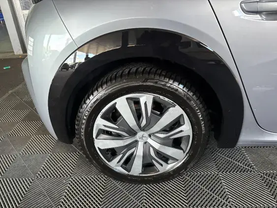 PEUGEOT 208 ELECTRIQUE II - voiture d'occasion - Photo 21