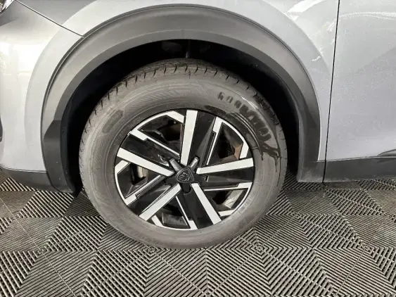 PEUGEOT 2008 II - voiture d'occasion - Photo 20