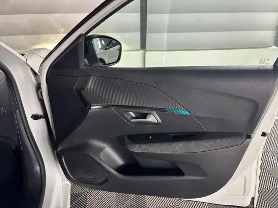 PEUGEOT 208 ELECTRIQUE II - voiture d'occasion - Photo 18