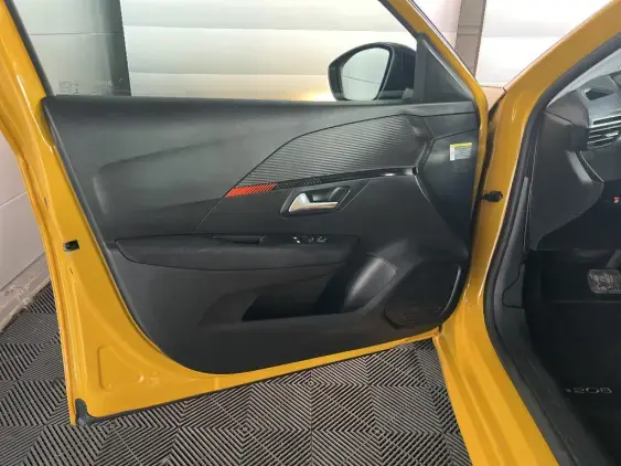 PEUGEOT 208 ELECTRIQUE II - voiture d'occasion - Photo 17