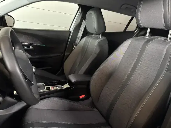 PEUGEOT 2008 II - voiture d'occasion - Photo 16