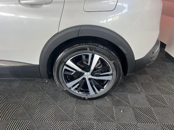 PEUGEOT 3008 II - voiture d'occasion - Photo 23