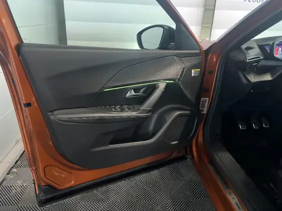 PEUGEOT 2008 - voiture d'occasion - Photo 18