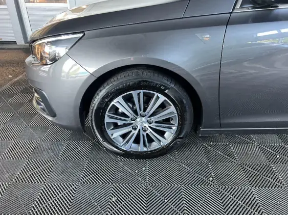 PEUGEOT 308 SW III - voiture d'occasion - Photo 22