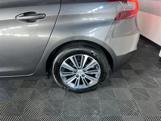 PEUGEOT 308 SW III - voiture d'occasion - Photo 23