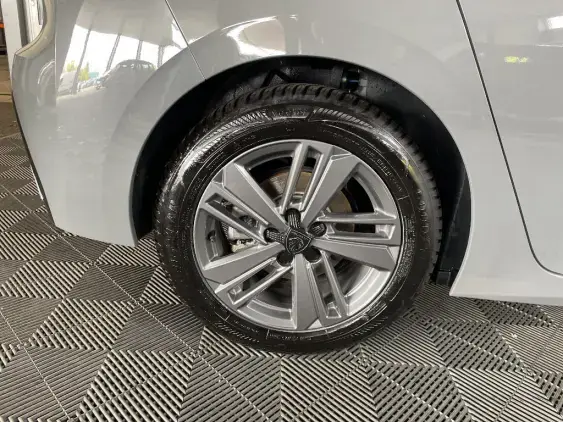 PEUGEOT 308 III - voiture d'occasion - Photo 19