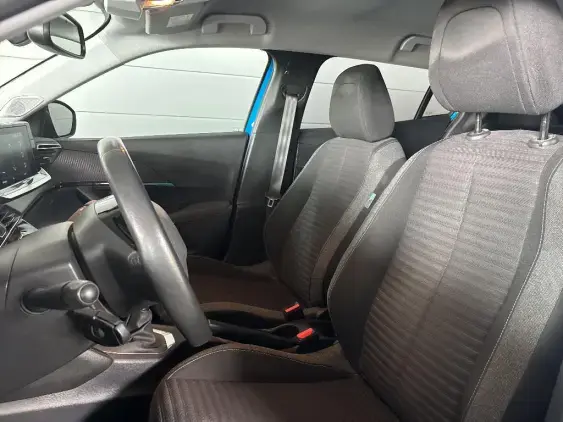 PEUGEOT 2008 II - voiture d'occasion - Photo 16