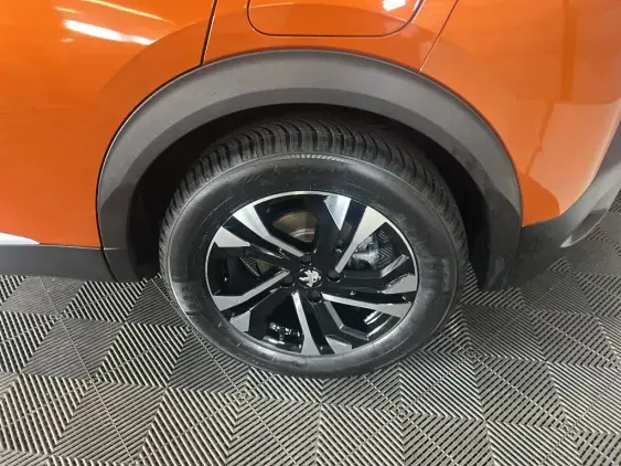 PEUGEOT 2008 ELECTRIQUE II - voiture d'occasion - Photo 23