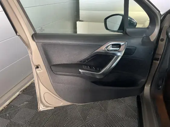 PEUGEOT 2008 - voiture d'occasion - Photo 18