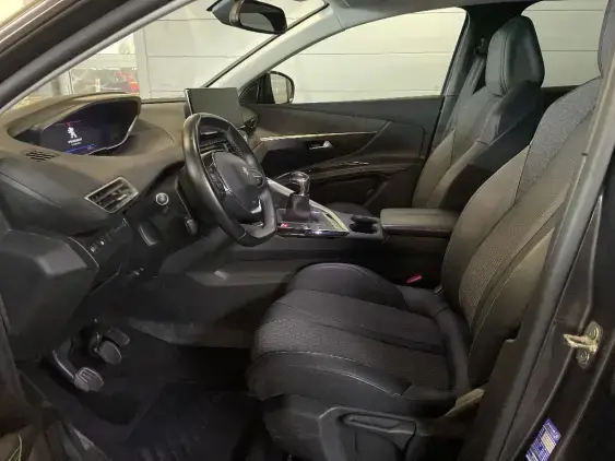 PEUGEOT 3008 II - voiture d'occasion - Photo 18
