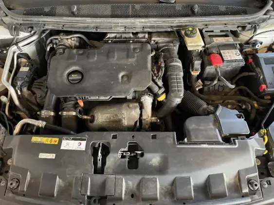 PEUGEOT 308 SW II - voiture d'occasion - Photo 20