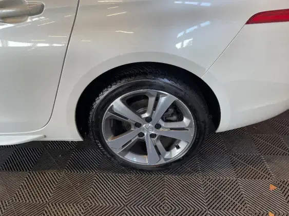 PEUGEOT 308 SW II - voiture d'occasion - Photo 23