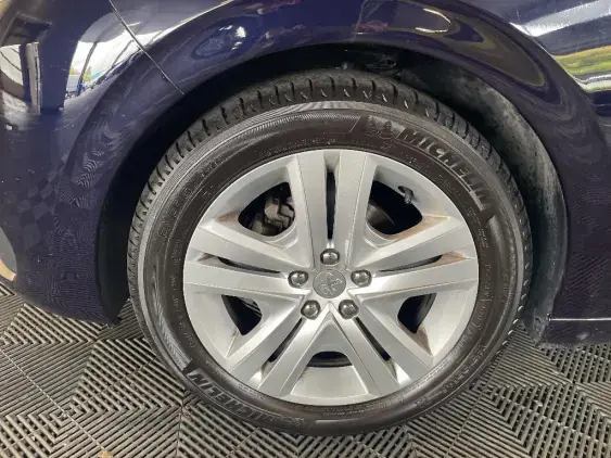 PEUGEOT 208 - voiture d'occasion - Photo 22