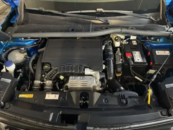 PEUGEOT 2008 II - voiture d'occasion - Photo 19