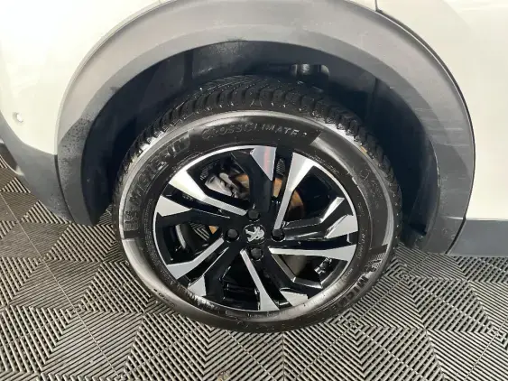 PEUGEOT 2008 II - voiture d'occasion - Photo 24