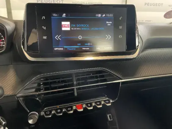 PEUGEOT 2008 II - voiture d'occasion - Photo 16