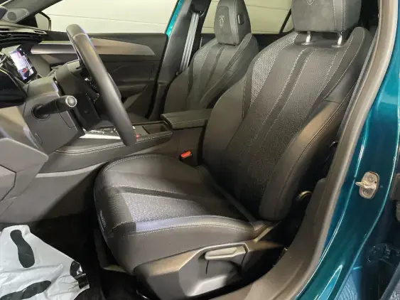 PEUGEOT 308 III - voiture d'occasion - Photo 17