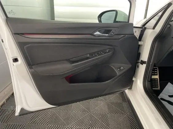 VOLKSWAGEN GOLF VIII - voiture d'occasion - Photo 17