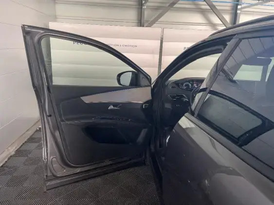 PEUGEOT 3008 II - voiture d'occasion - Photo 18