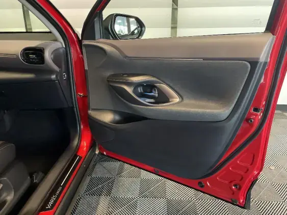 TOYOTA YARIS CROSS I - voiture d'occasion - Photo 19