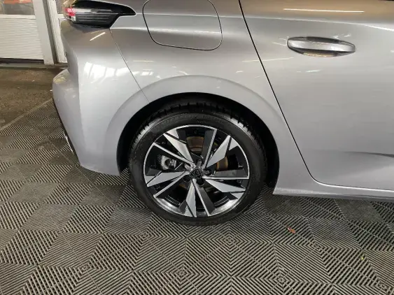 PEUGEOT 308 III - voiture d'occasion - Photo 24