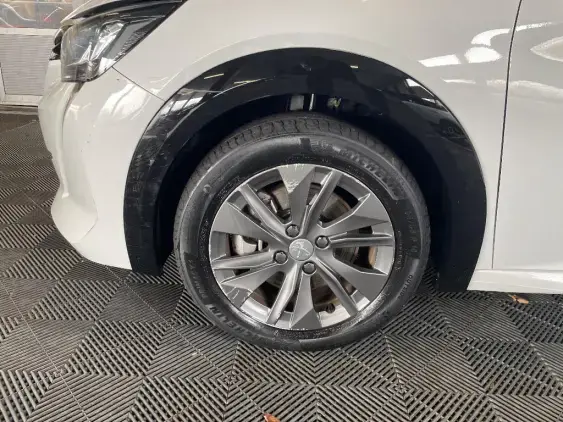 PEUGEOT 208 ELECTRIQUE II - voiture d'occasion - Photo 22