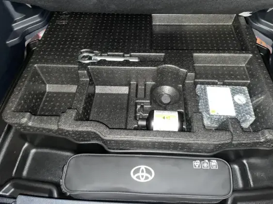 TOYOTA YARIS CROSS I - voiture d'occasion - Photo 16