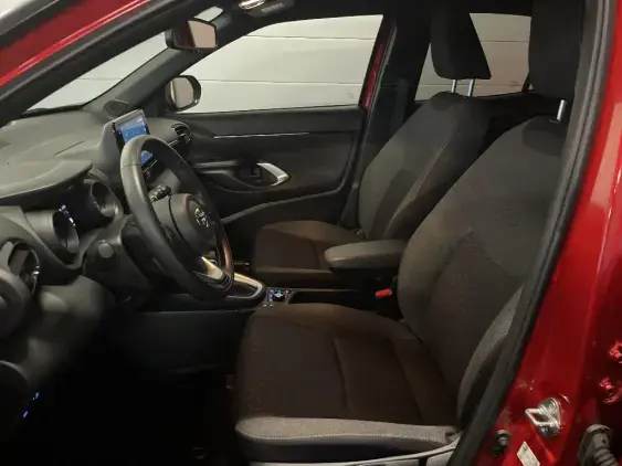 TOYOTA YARIS CROSS I - voiture d'occasion - Photo 17