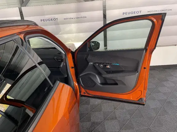 PEUGEOT 2008 II - voiture d'occasion - Photo 19