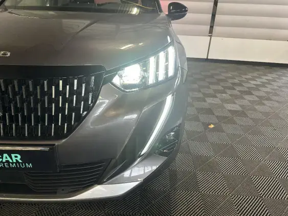 PEUGEOT 2008 II - voiture d'occasion - Photo 21