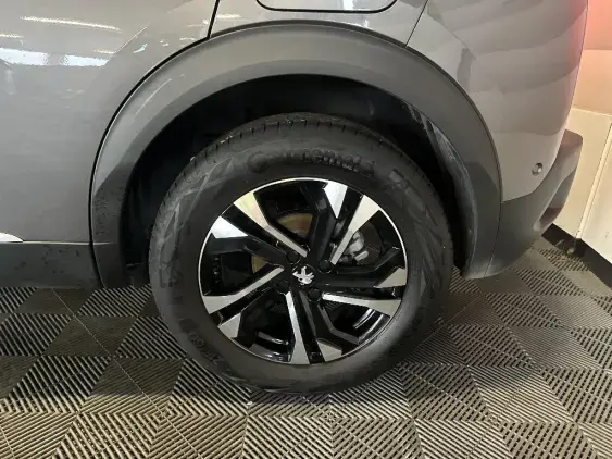 PEUGEOT 2008 II - voiture d'occasion - Photo 23