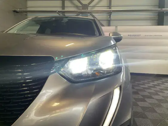 PEUGEOT 2008 II - voiture d'occasion - Photo 21