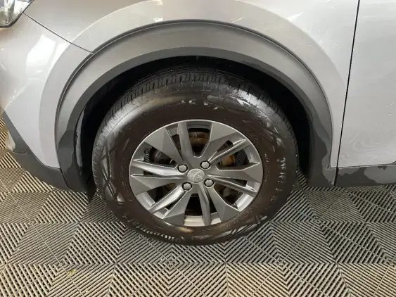 PEUGEOT 2008 II - voiture d'occasion - Photo 22