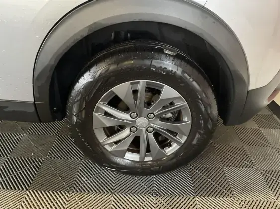 PEUGEOT 2008 II - voiture d'occasion - Photo 23