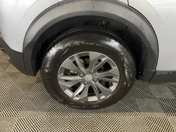 PEUGEOT 2008 II - voiture d'occasion - Photo 24