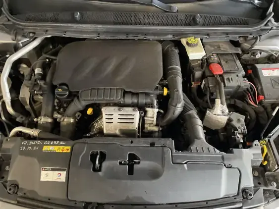 PEUGEOT 308 II - voiture d'occasion - Photo 19